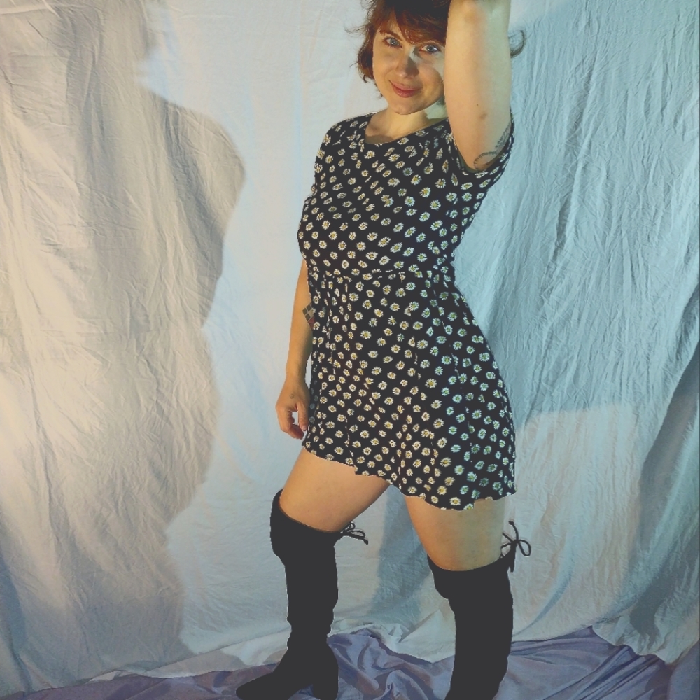 Daisy sun Dress (s)
